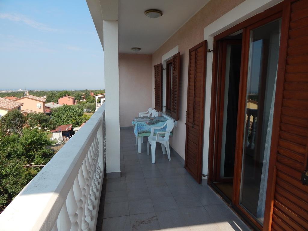 Apartments Vilanija Exterior photo